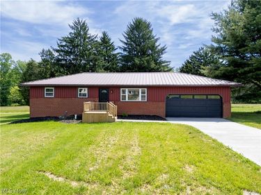 362 Jettie Avenue NE, East Canton, OH 44730