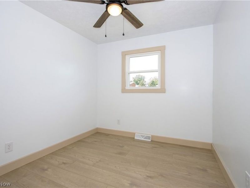 362 Jettie Avenue NE, East Canton, OH 44730 Photo 17