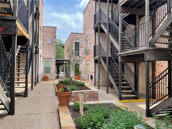 6501 E Hill DR, Unit 203, Austin, TX 78731
