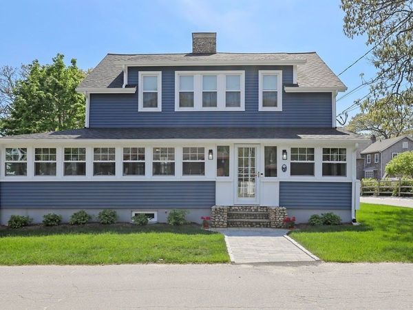 47 Nanumett St, Wareham, MA 02532