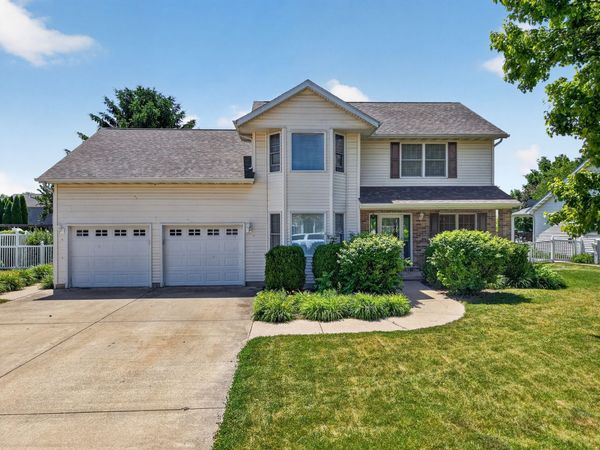 817 Adrienne Avenue , Ottawa, IL 61350