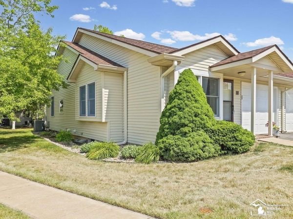 729 Clark Street, Tecumseh, MI 49286