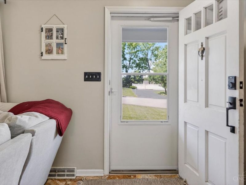134 Beekin Drive, Hillsboro, OH 45133 Photo 3