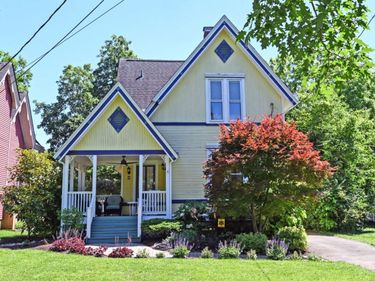 9 Walnut Avenue, Wyoming, OH 45215