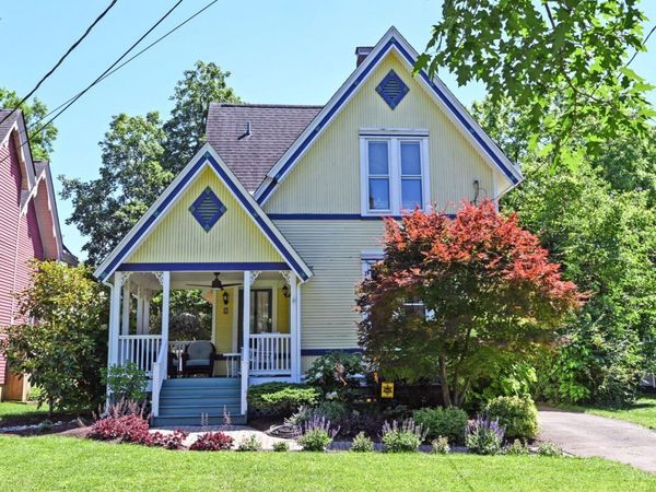 9 Walnut Avenue, Wyoming, OH 45215