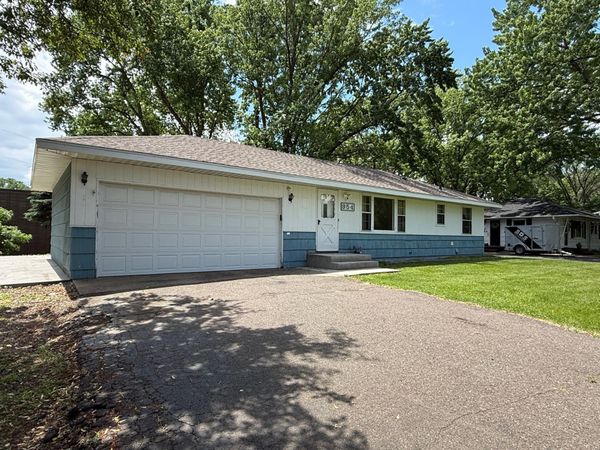 954 109th Avenue NW, Coon Rapids, MN 55448