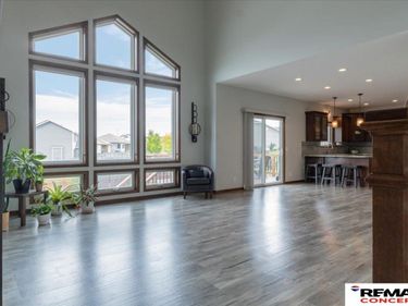 7700 S 66th Street, Lincoln, NE 68516