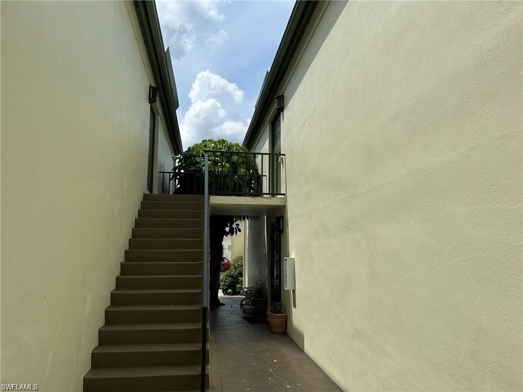 104 Bob O Link Way, Unit B, Naples, FL 34105 Photo