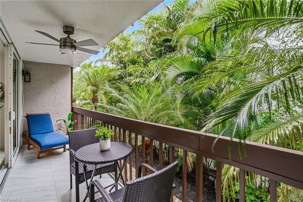 995 9th Ave S, Unit 4, Naples, FL 34102 Photo