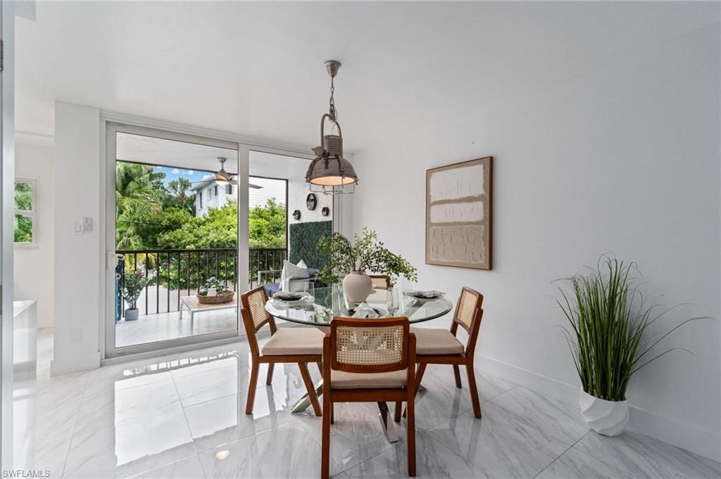995 9th Ave S, Unit 4, Naples, FL 34102 Photo