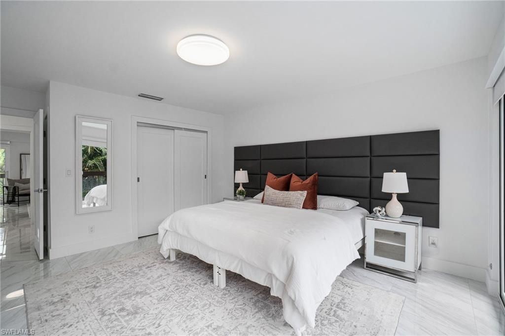 995 9th Ave S, Unit 4, Naples, FL 34102 Photo