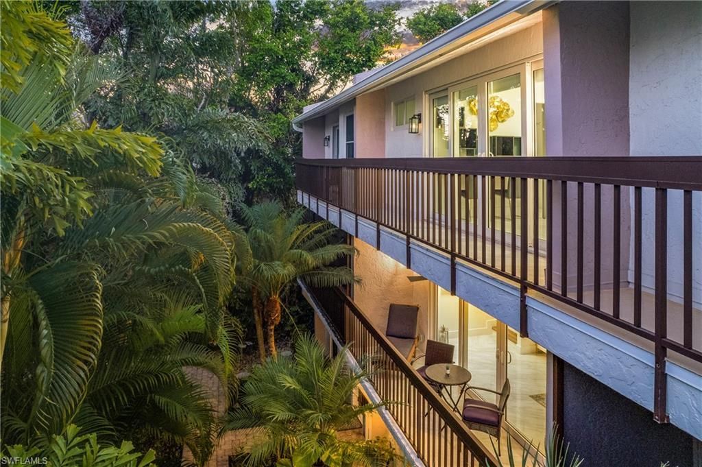995 9th Ave S, Unit 4, Naples, FL 34102 Photo