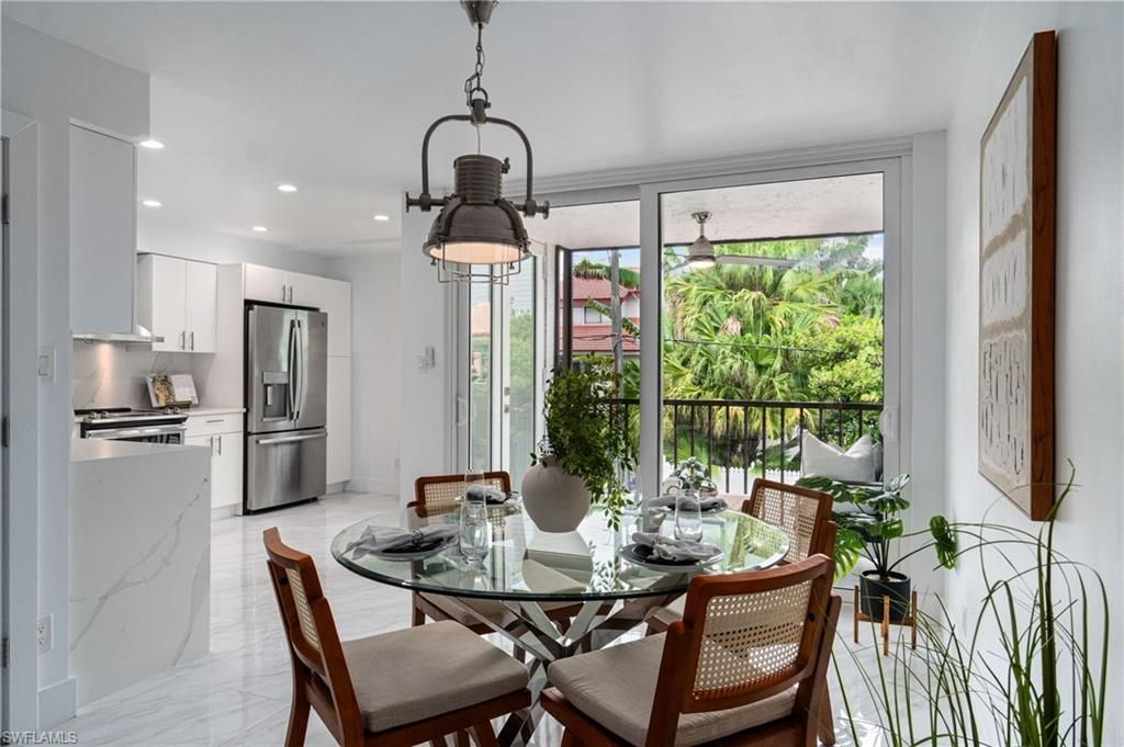 995 9th Ave S, Unit 4, Naples, FL 34102 Photo