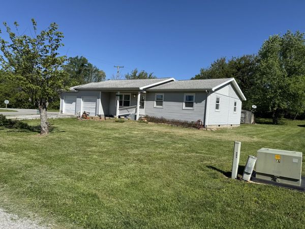 15 PECAN Street, Alto Pass, IL 62905