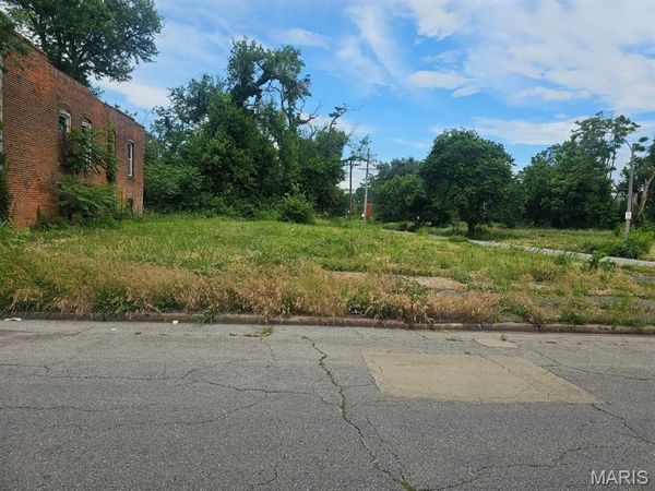 1704 Annie Malone Drive , St Louis, MO 63113