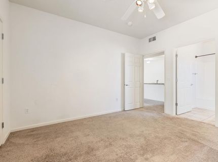 501 Gibson Dr #2121, Unit 2121, Roseville, CA 95678 Photo