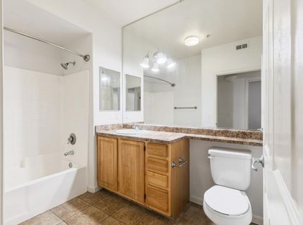 501 Gibson Dr #2121, Unit 2121, Roseville, CA 95678 Photo
