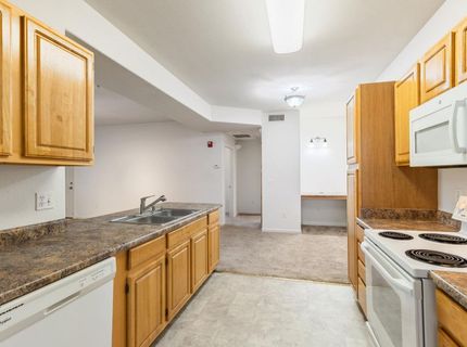 501 Gibson Dr #2121, Unit 2121, Roseville, CA 95678 Photo