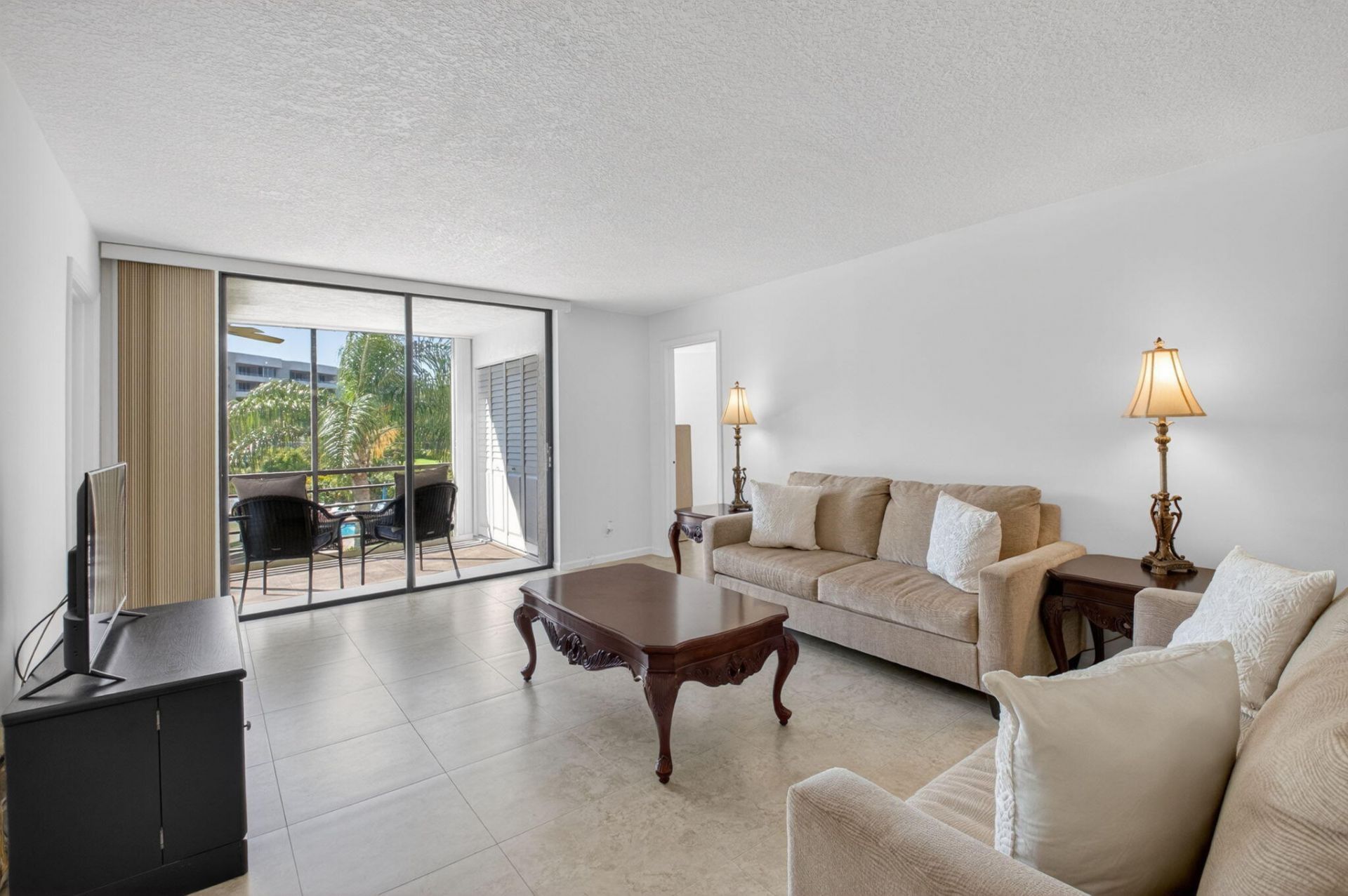 555 Banyan Tree Lane, Unit 307, Delray Beach, FL 33483 Photo
