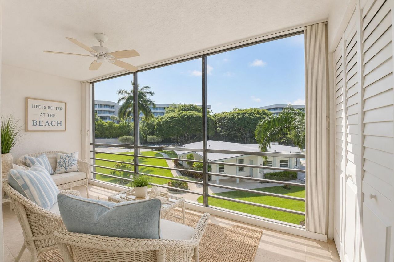 555 Banyan Tree Lane, Unit 307, Delray Beach, FL 33483 Photo