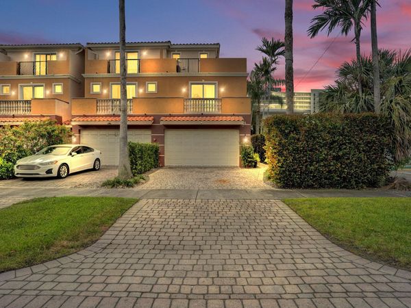 2610 NE 11th Court, Fort Lauderdale, FL 33304