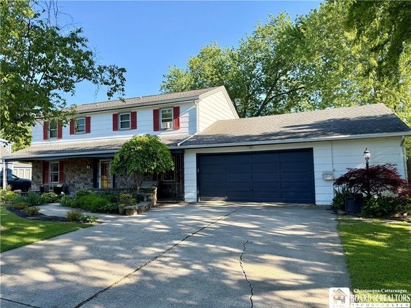 30 Birchwood , Fredonia, NY 14063