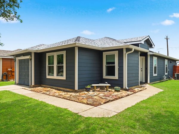 17912 Honey Locust LN , Elgin, TX 78621