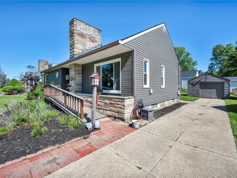 25970 Bagley Road , Olmsted Falls, OH 44138 Photo 6