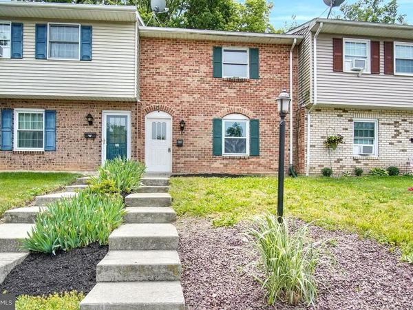 80 QUEEN AVENUE, ENOLA, PA 17025