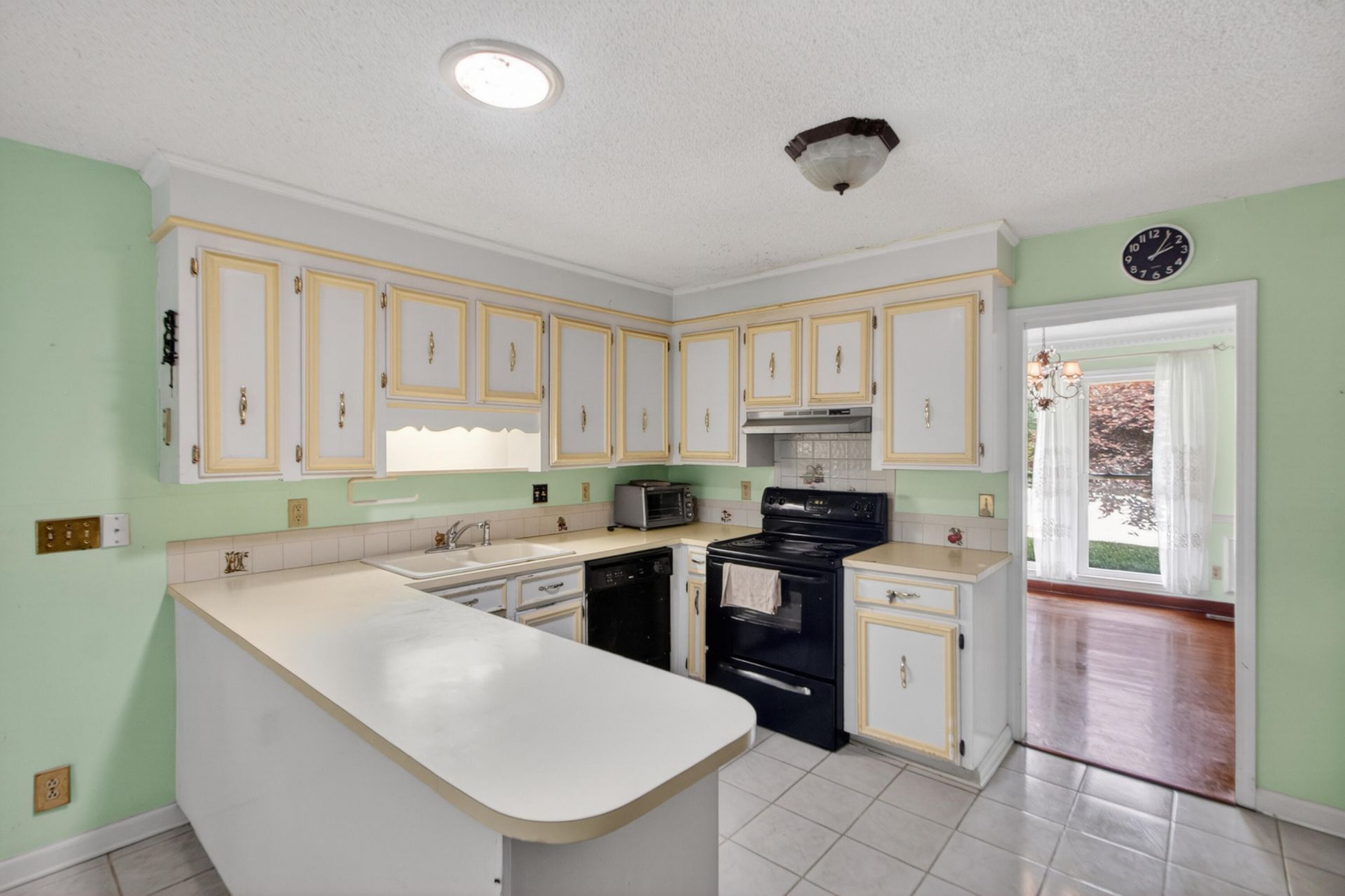 20 Ashland Drive Photo 13