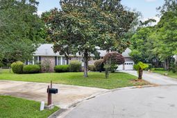 20 Ashland Drive photo 4