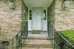 20 Ashland Drive photo 4