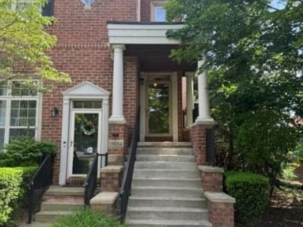 17034 Farmington Road, Livonia, MI 48154