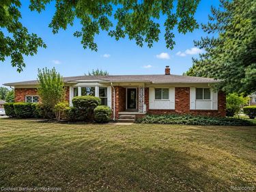 53238 Saturn Drive, Shelby Twp, MI 48316