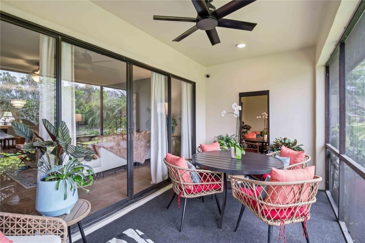 3689 Gleneagle Drive, Unit 14B, Sarasota, FL 34238 Photo