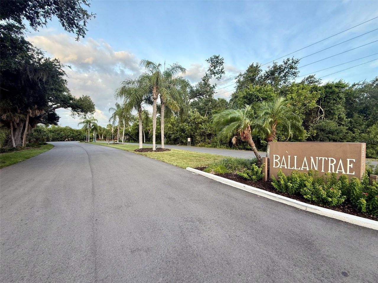 3689 Gleneagle Drive, Unit 14B, Sarasota, FL 34238 Photo