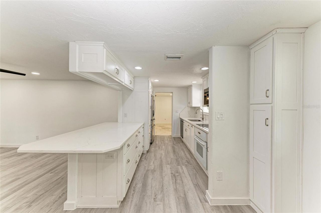 2714 Datura Street , Sarasota, FL 34239 Photo