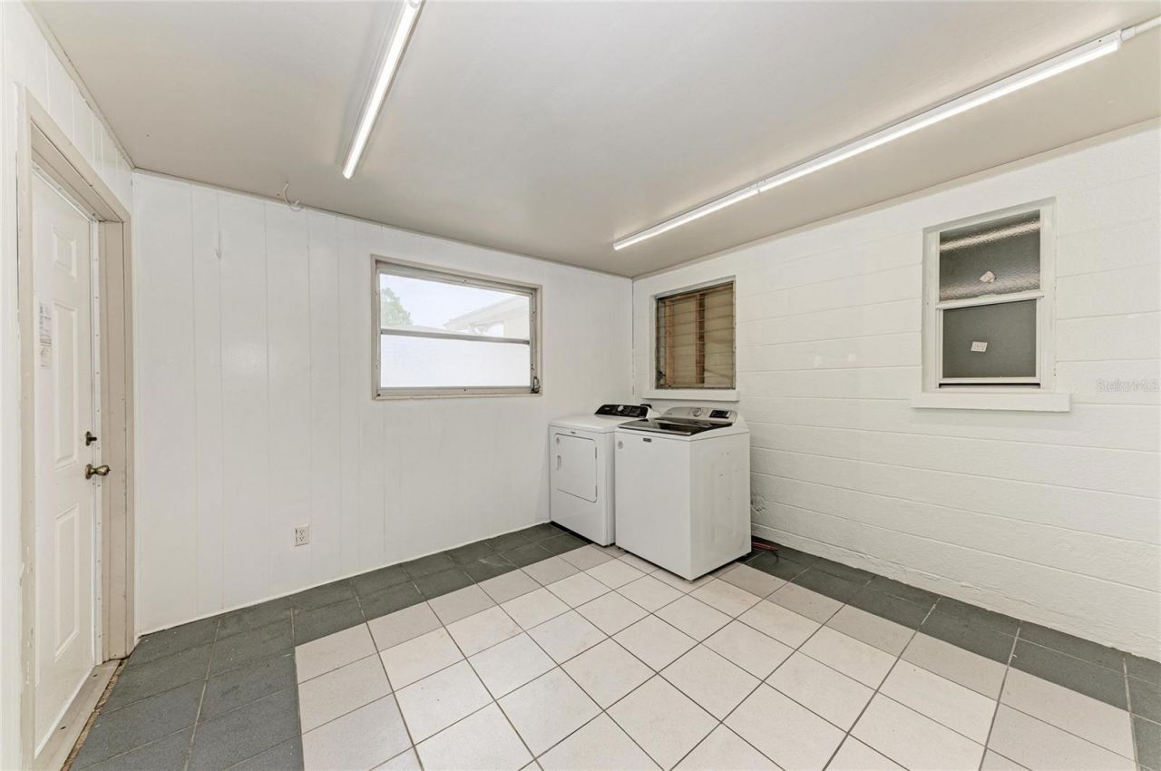 2714 Datura Street , Sarasota, FL 34239 Photo