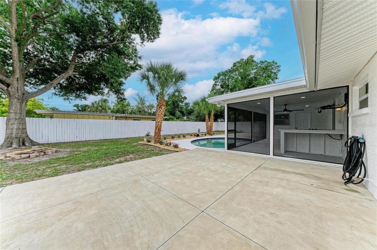 2714 Datura Street , Sarasota, FL 34239 Photo