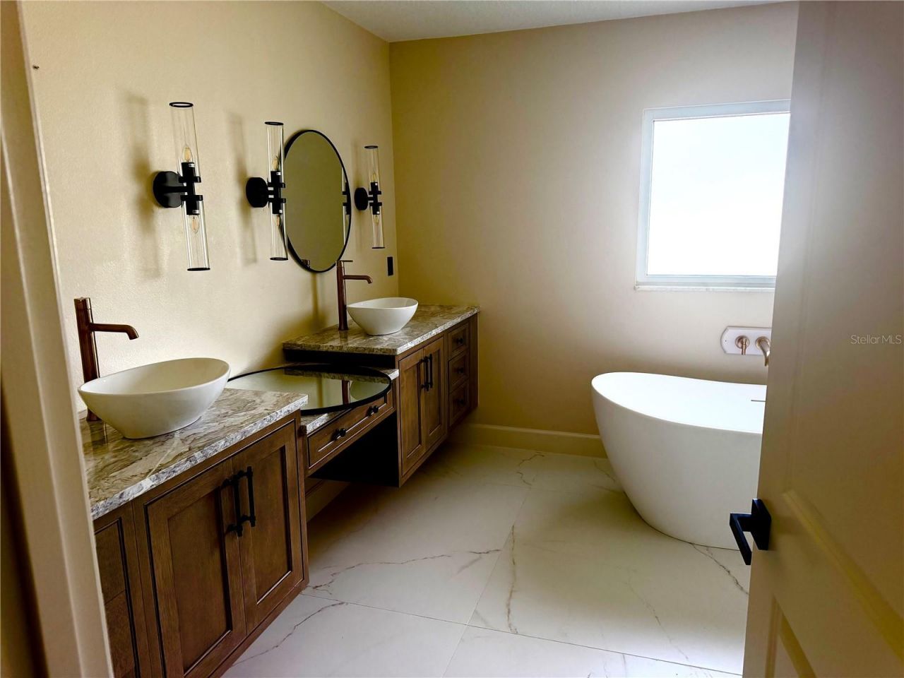1341 W Lakeshore Drive, Clermont, FL 34711 Photo