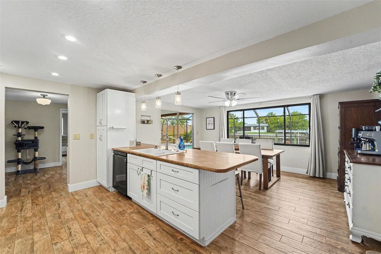 5736 Melaleuca Drive , Unit 22, Holiday, FL 34690 Photo