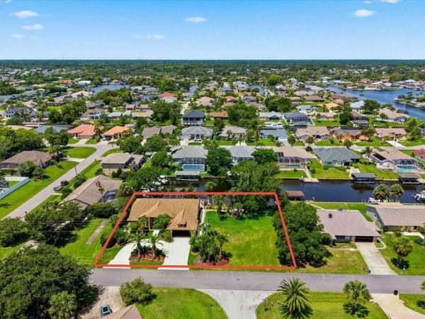 25 COTTONWOOD COURT, PALM COAST, FL 32137