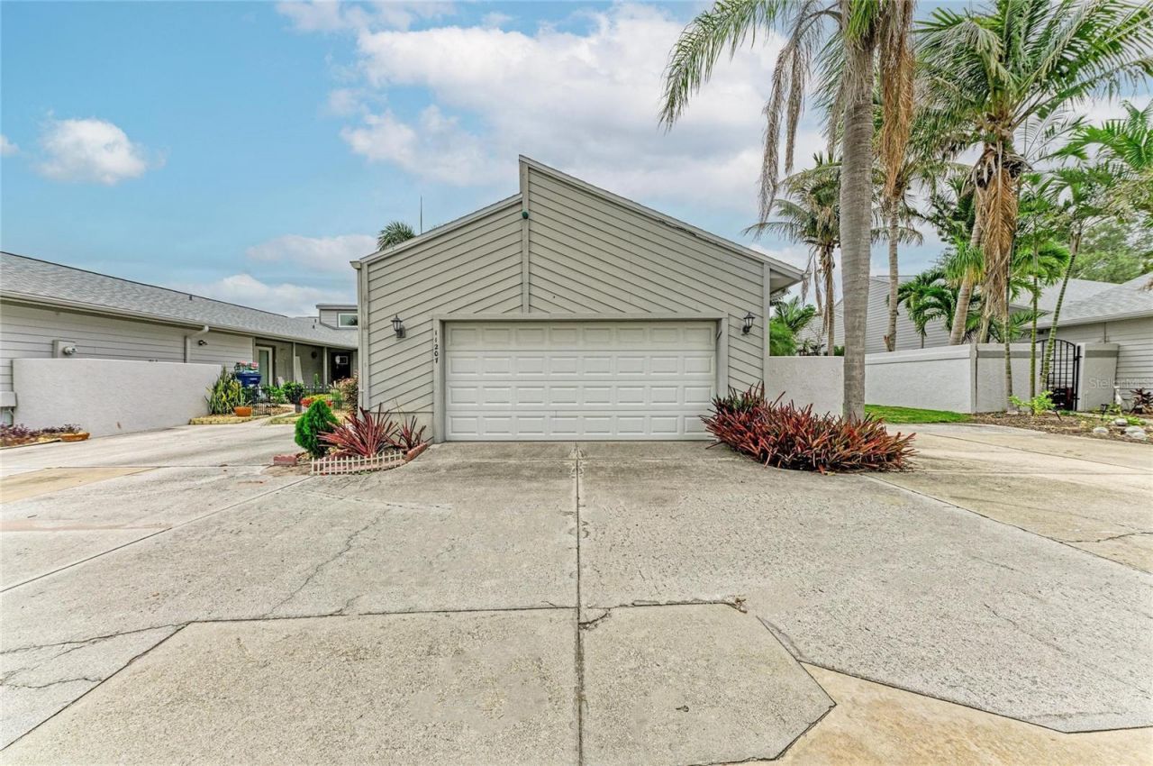 11207 Longwood Ct, Bradenton, FL 34209 Photo