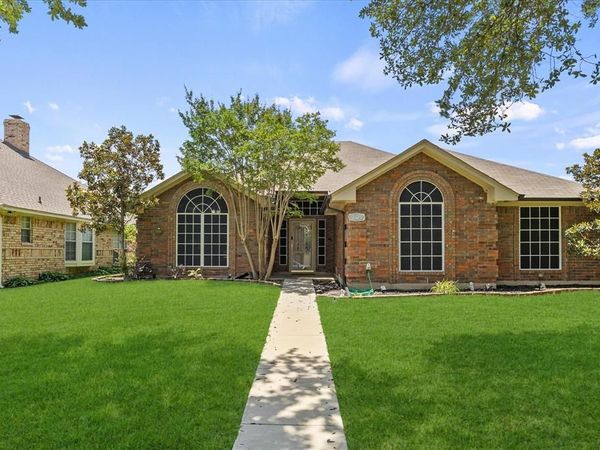 2329 Penrose Drive, Mesquite, TX 75150