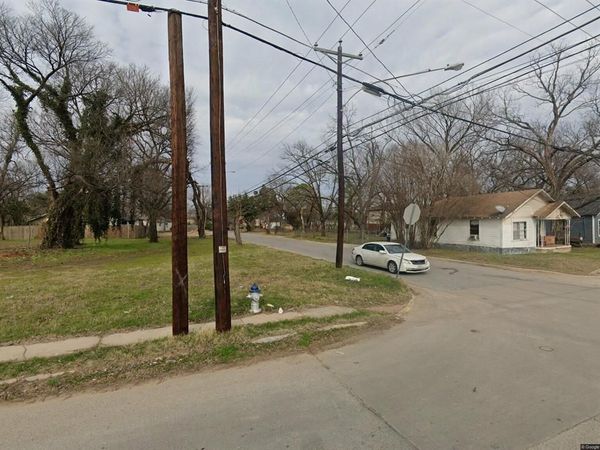2641 Macon Street , Dallas, TX 75215