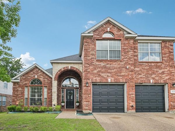 2825 Wales Court, Grand Prairie, TX 75052