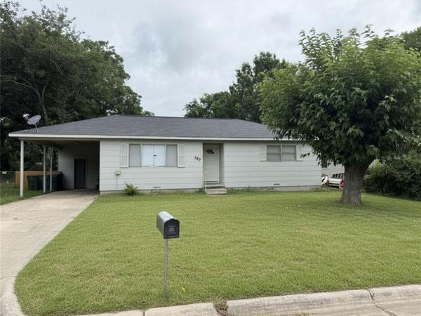 703 Walter Road, Gainesville, TX 76240