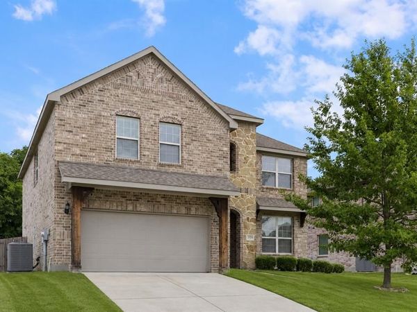 1725 Crescent Oak Street, Wylie, TX 75098