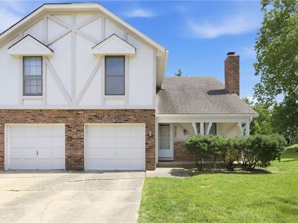 9707 W 83rd Terrace, Overland Park, KS 66212