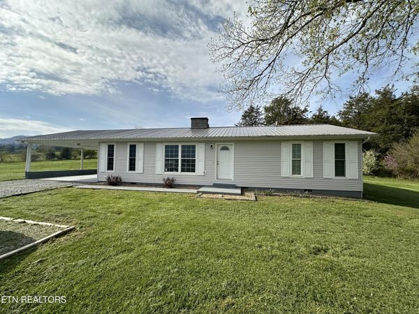 368 Claiborne Ave, Cumberland Gap, TN 37724